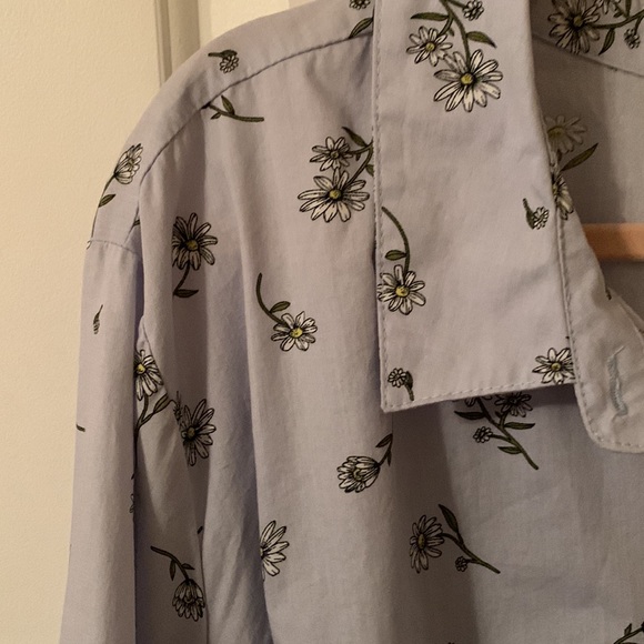 EUC Woman Within blue w/white daisies button down cotton blouse size 3x(30/32) - Picture 4 of 11